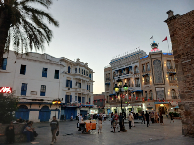 Bab al-Bahr kapu körüli tér Tunisz Tunézia
