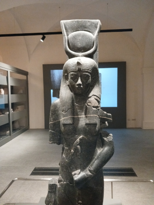 Egyiptomi Múzeum Torino Redji hercegnő szobra